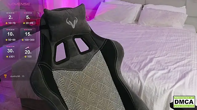 cute thomas online show from December 1, 10:10 pm