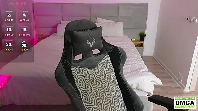 cute thomas online show from February 10, 5:19 pm