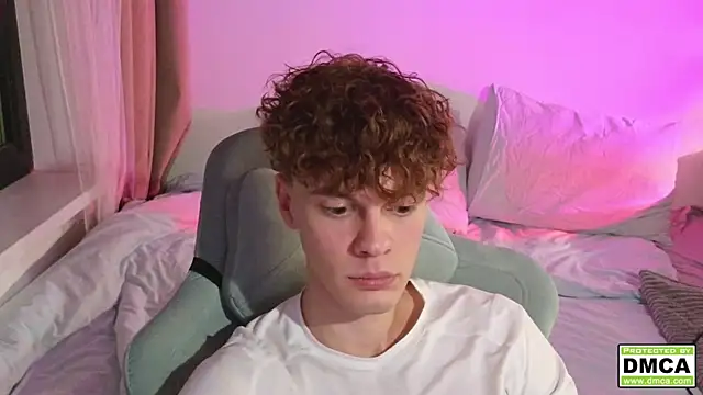 cute thomas online show from October 4, 10:19 pm