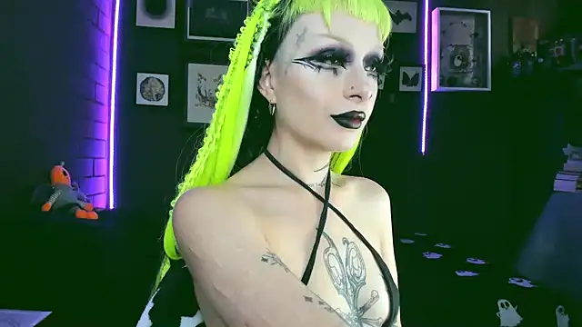 insania 9999  online show from February 6, 3:09 pm