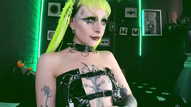 insania 9999  online show from February 7, 7:06 pm