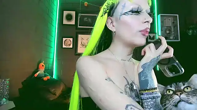 insania 9999  online show from March 14, 6:50 pm