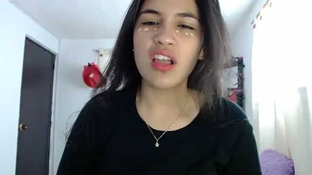 Snapshot of InocentHeaven1 chatting on February 4, 12:33 pm InocentHeaven1 online show from February 4, 12:33 pm