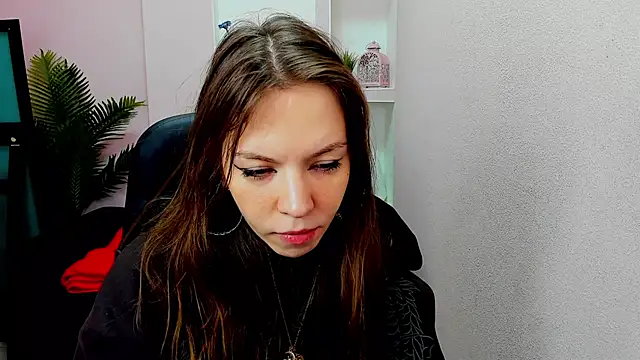 Persephoni online show from January 24, 5:42 am