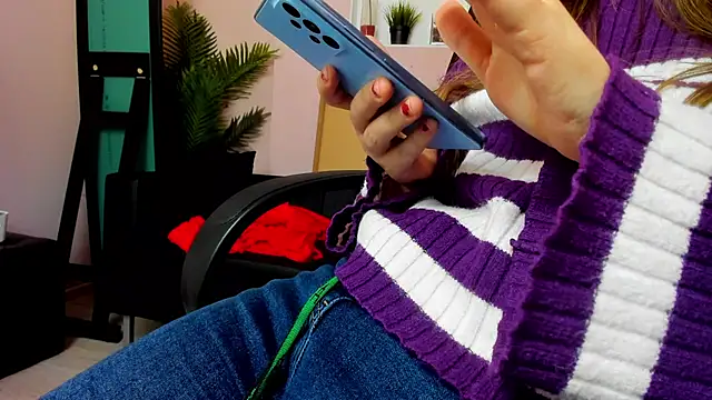 Persephoni online show from February 15, 7:17 pm