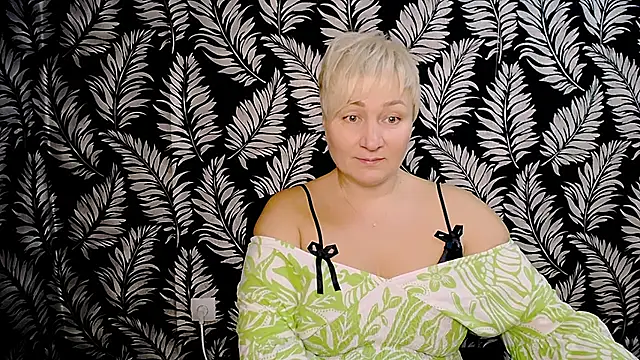 Olivia playful online show from December 14, 8:45 am