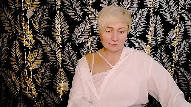 Olivia playful online show from February 6, 3:20 pm