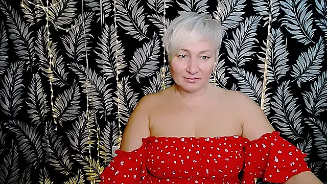 Olivia playful online show from October 31, 11:00 am