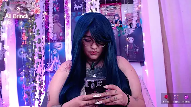 Snapshot of _Ali_Brinck_ chatting on December 30, 9:29 pm Ali Brinck online show from December 30, 9:29 pm