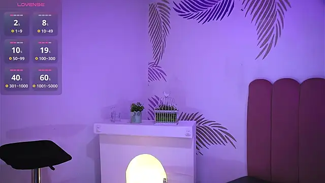 dianebleu online show from March 11, 3:59 am