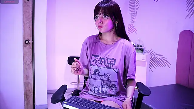 dianebleu online show from March 15, 8:26 am