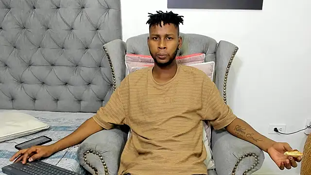 santhi lee online show from February 7, 2:29 am