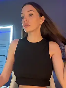 julia fly online show from December 20, 9:32 am