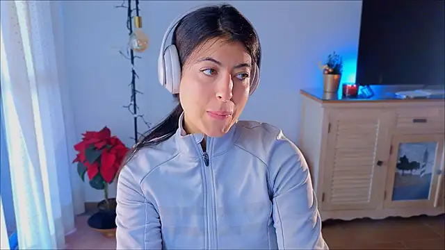 anabelcurvy online show from December 7, 11:51 am