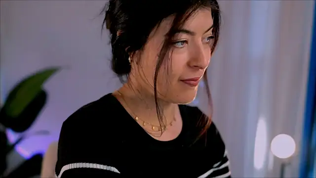 anabelcurvy online show from January 2, 2:13 pm