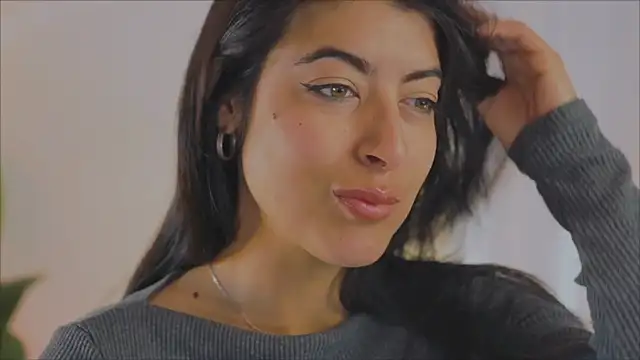 anabelcurvy online show from February 4, 3:15 pm