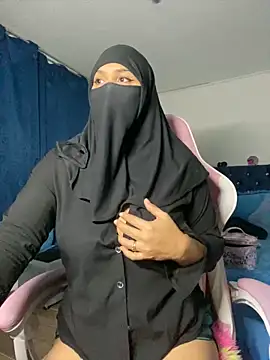 Snapshot of Jameela chatting on January 11, 5:20 am Jameela online show from January 11, 5:20 am