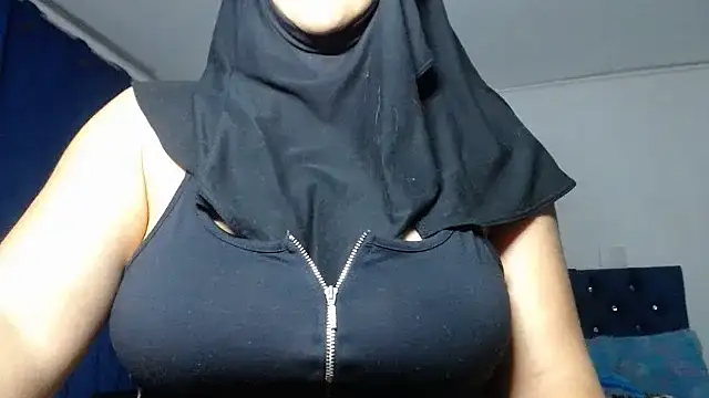 Snapshot of Jameela chatting on January 19, 3:39 am Jameela online show from January 19, 3:39 am