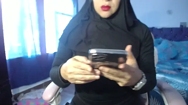 Snapshot of Jameela chatting on January 22, 9:54 pm Jameela online show from January 22, 9:54 pm