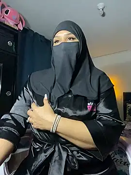 Snapshot of Jameela chatting on February 19, 12:35 am Jameela online show from February 19, 12:35 am