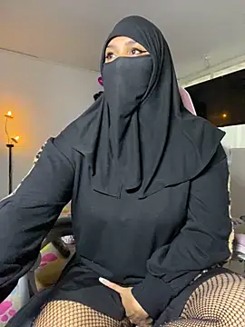 Snapshot of Jameela chatting on March 6, 8:05 pm Jameela online show from March 6, 8:05 pm