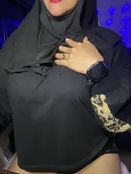 Snapshot of Jameela chatting on September 18, 8:55 pm Jameela online show from September 18, 8:55 pm