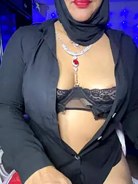 Snapshot of Jameela chatting on October 29, 12:24 am Jameela online show from October 29, 12:24 am