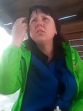 Snapshot of explored_romantic chatting on March 10, 1:54 pm explored romantic online show from March 10, 1:54 pm