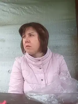 Snapshot of explored_romantic chatting on October 5, 11:52 am explored romantic online show from October 5, 11:52 am