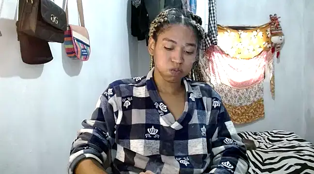 angelamarie1 online show from February 5, 3:09 pm