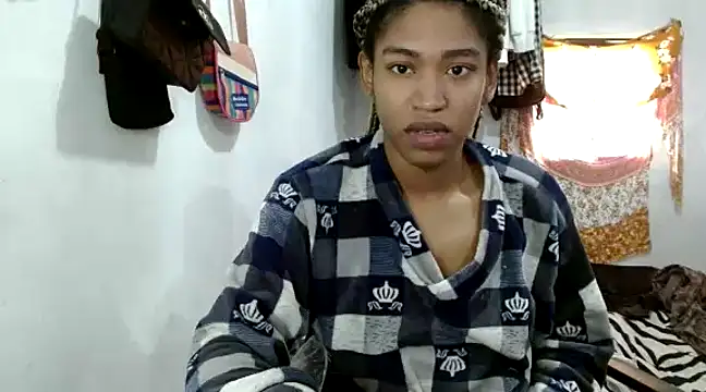 angelamarie1 online show from February 18, 3:10 pm