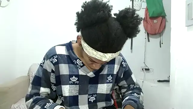 angelamarie1 online show from September 28, 7:36 am