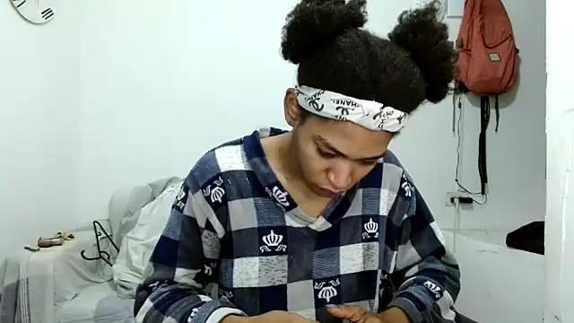 angelamarie1 online show from November 1, 7:54 am