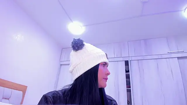 paola rodriguez online show from February 9, 7:09 pm