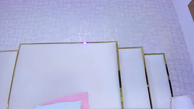 paola rodriguez online show from October 6, 11:07 am