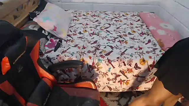 Snapshot of sexyjustin202 chatting on January 30, 2:49 am sexyjustin202 online show from January 30, 2:49 am