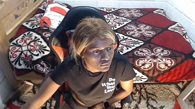 Snapshot of sexyjustin202 chatting on February 26, 12:27 am sexyjustin202 online show from February 26, 12:27 am