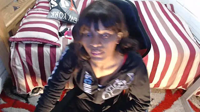 Snapshot of sexyjustin202 chatting on October 28, 1:42 am sexyjustin202 online show from October 28, 1:42 am