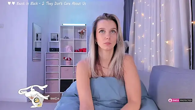 Karamelsw  online show from December 3, 3:09 am