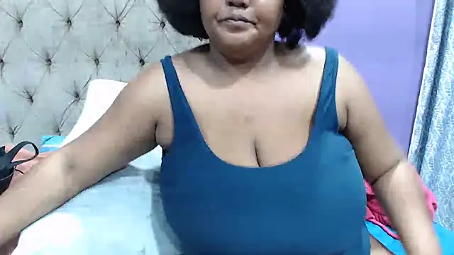 GiantTittts online show from September 9, 5:34 pm