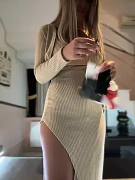 KirstieVegas online show from January 20, 8:18 pm