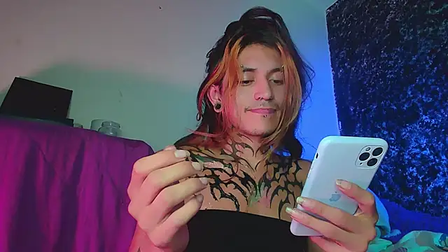 Snapshot of Kenny_starrK chatting on December 24, 6:39 pm Kenny starrK online show from December 24, 6:39 pm