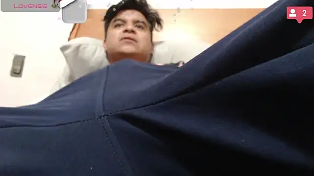 Snapshot of thor000089 chatting on December 28, 3:26 pm thor000089 online show from December 28, 3:26 pm