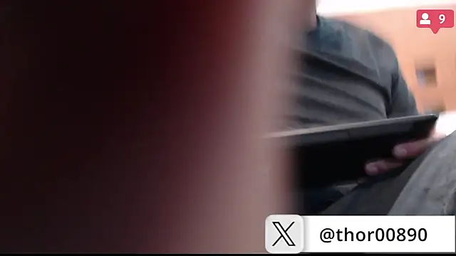 Snapshot of thor000089 chatting on January 24, 3:22 am thor000089 online show from January 24, 3:22 am