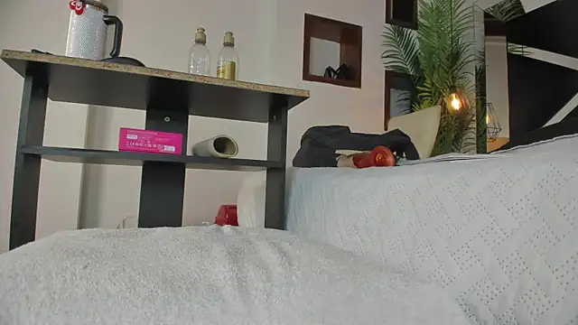 candy sweet  online show from October 8, 7:11 pm