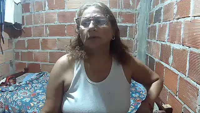 charrysexy1 online show from September 22, 11:23 am