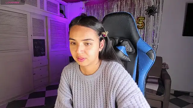 Miss Nicole online show from January 1, 12:32 am