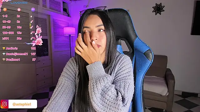 Miss Nicole online show from January 3, 4:22 am