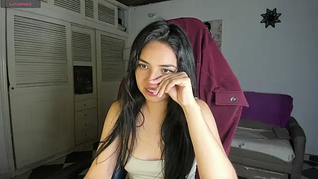 Miss Nicole online show from January 14, 1:58 am