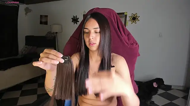 Miss Nicole online show from February 6, 2:11 am